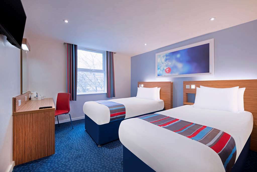 Travelodge Chester Warrington Road Δωμάτιο φωτογραφία